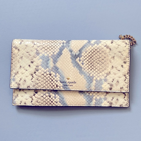 kate spade Handbags - NWT Kate Spade wallet crossbody
